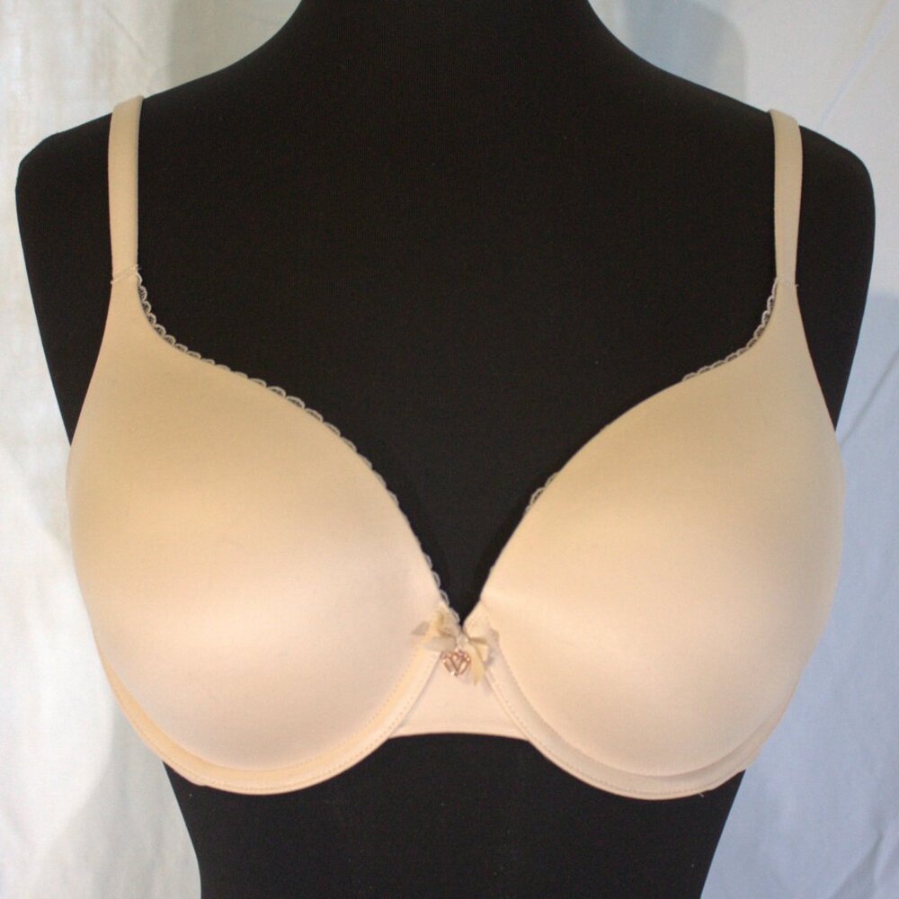 Victoria's Secret Perfect Shape Push-Up Smooth Bra - 38C - Marzipan